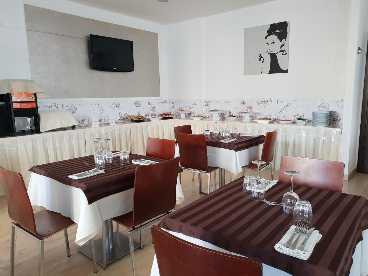 Hotel Diamante Cesenatico Exterior photo
