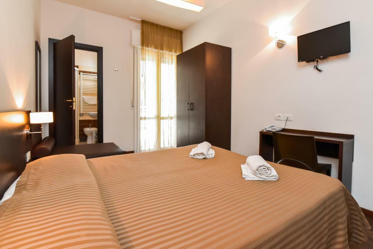 Hotel Diamante Cesenatico Exterior photo