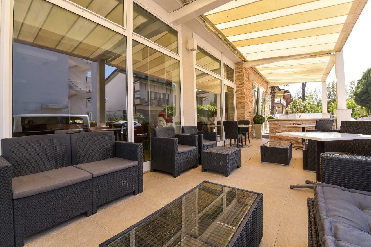 Hotel Diamante Cesenatico Exterior photo